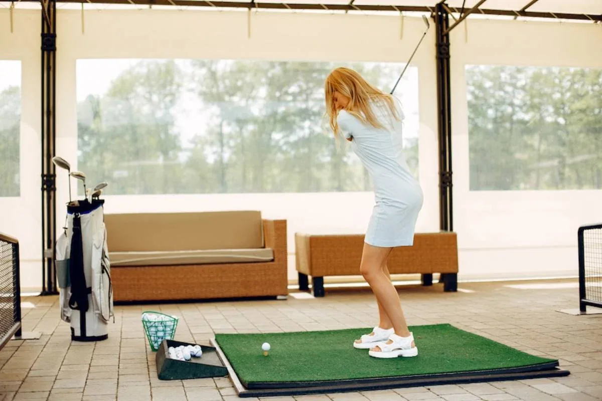 Practice: How Indoor Golf Simulators Can Help You Master