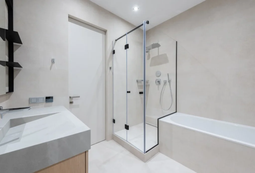 Frameless shower door